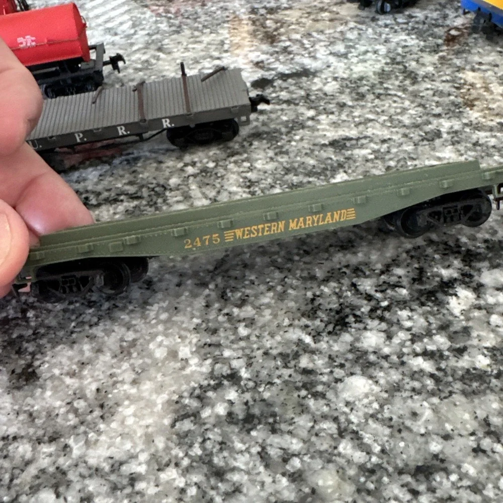 Vintage AHM Tempo HO Scale New York Central 6603 17 Trains Plus Extras See Pics‎